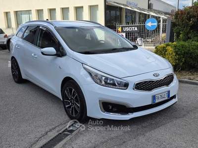 Kia Cee'd 1.6CRDI 110CV SW COOL Bianco usata Foligno