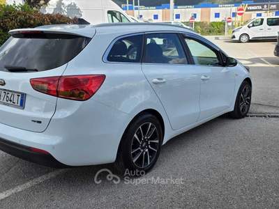 Kia Cee'd 1.6CRDI 110CV SW COOL Bianco usata Foligno