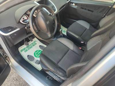 Peugeot 207 G.P.L. ( DISTRIBUZIONE FATTA ) Grigio usata Vicenza