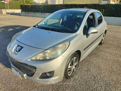 Peugeot 207 G.P.L. ( DISTRIBUZIONE FATTA ) Grigio usata Vicenza