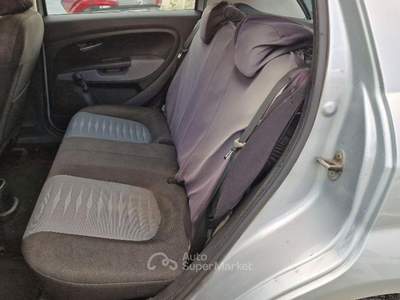 Fiat Grande Punto 1.4 5 porte Dynamic Natural Power Argento usata Fossombrone