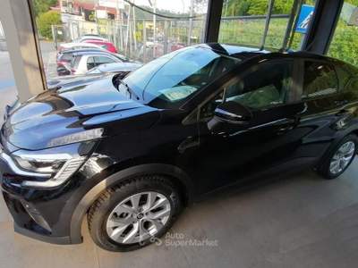 Renault Captur FULL IBRID E-TECH 145cv INTENS Nero usata Napoli