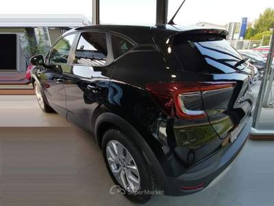 Renault Captur FULL IBRID E-TECH 145cv INTENS Nero usata Napoli