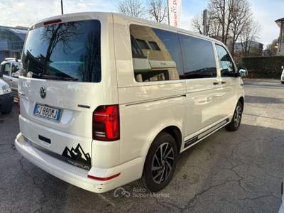 Volkswagen Multivan T6.1 2.0 TDI 150cv Space DSG 4MOTION Argento usata Alba