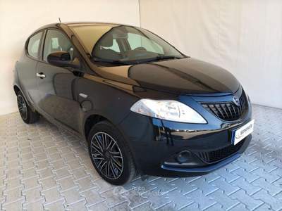 Lancia Ypsilon 1.0 FireFly 5 porte S&S Hybrid Gold Nero usata Resana