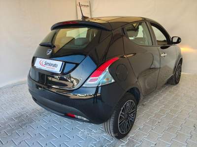 Lancia Ypsilon 1.0 FireFly 5 porte S&S Hybrid Gold Nero usata Resana
