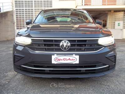 Volkswagen Tiguan Volkswagen Tiguan 2.0 TDI Life 122cv Uniproprietario Grigio usata Moncalieri