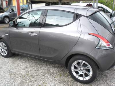 Lancia Ypsilon ADATTA A NEOPATENTATI Grigio usata Puegnago sul Garda