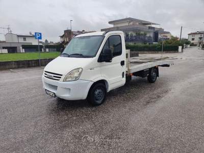 Iveco Daily Carroattrezzi ( SOSPENSIONE ARIA ) Bianco usata Vicenza