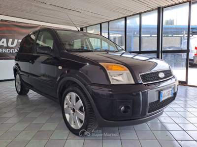 Ford Fusion 1.6 tdci 90cv usata Giugliano in Campania