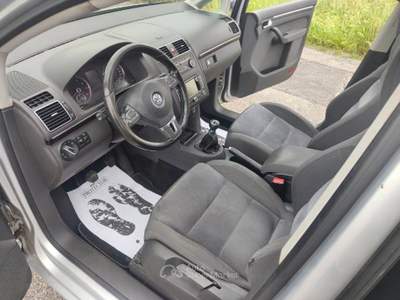 Volkswagen Touran Metano Highline ( Navi Gancio Traino ) Grigio usata Vicenza