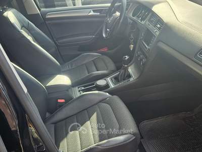 Volkswagen Golf Golf 1.6 TDI Nero usata striano