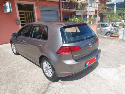 Volkswagen Golf Infotainment 7.5, amata. Grigio usata Potenza