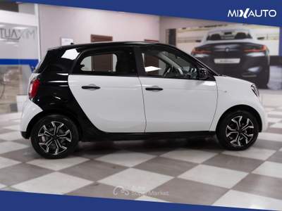 Smart ForFour 1.0 Youngster 71CV Bianco usata Latina