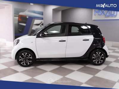 Smart ForFour 1.0 Youngster 71CV Bianco usata Latina