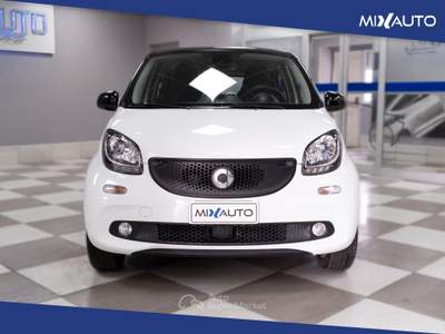 Smart ForFour 1.0 Youngster 71CV Bianco usata Latina