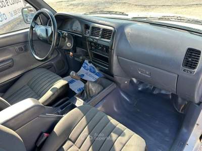 Toyota Hilux hi-lux 2.5 d-4d Bianco usata Altidona
