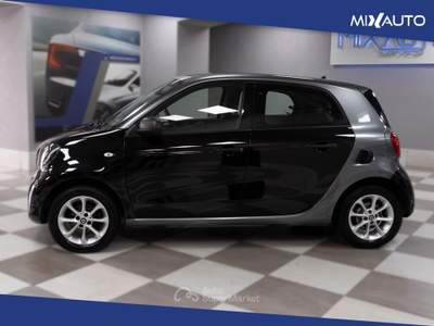 Smart ForFour 1.0 Passion 71cv Nero usata Latina