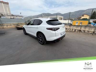 Alfa Romeo Stelvio 2.2 t Veloce Q4 210cv auto Bianco usata Santa Maria a Vico