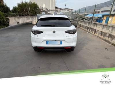 Alfa Romeo Stelvio 2.2 t Veloce Q4 210cv auto Bianco usata Santa Maria a Vico
