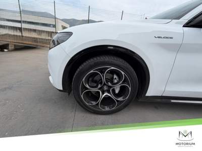 Alfa Romeo Stelvio 2.2 t Veloce Q4 210cv auto Bianco usata Santa Maria a Vico