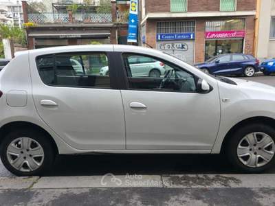 Dacia Sandero 1.0 sce Streetway Comfort s&amp;s 75cv my19 Bianco usata Milano