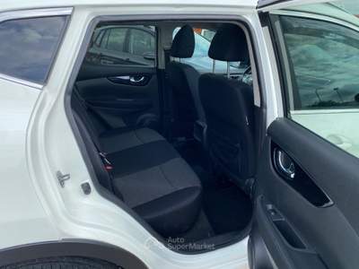 Nissan Qashqai 1.6 dCi 2WD 360 Bianco usata Sinalunga
