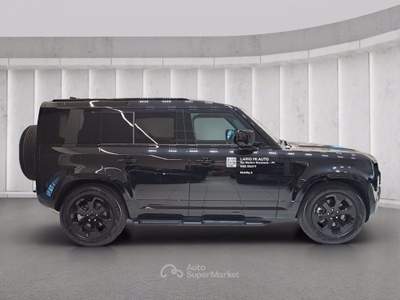 Land Rover Defender (2019) LAND ROVER 110 3.0D I6 200 CV AWD Auto X-Dynamic SE Nero usata San Martino Siccomario