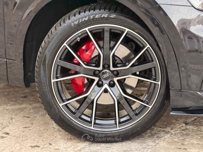 Audi Q8 286 CV QUATTRO S LINE EDITION TETTO MATRIX LED Nero usata Santeramo in Colle
