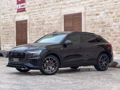 Audi Q8 286 CV QUATTRO S LINE EDITION TETTO MATRIX LED Nero usata Santeramo in Colle