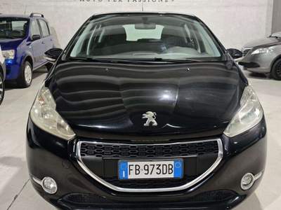 Peugeot 208 208 Diesel 5 Posti 100.000 Neopatentati Nero usata Sedriano