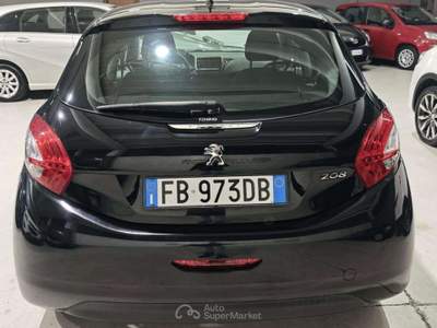 Peugeot 208 208 Diesel 5 Posti 100.000 Neopatentati Nero usata Sedriano