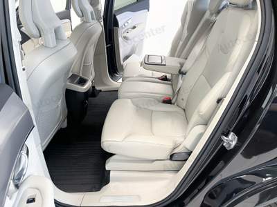 Volvo XC90 D4 190CV AUT TRAZIONE ANTERIORE 5 POSTI MOMENTUM Nero usata Bassano del Grappa