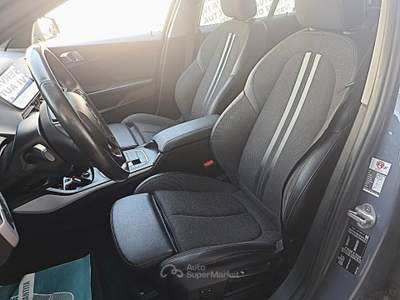 BMW Serie 1 116d 116d Business Advantage auto Blu/Azzurro usata Casoria