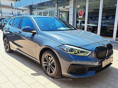 BMW Serie 1 116d 116d Business Advantage auto Blu/Azzurro usata Casoria
