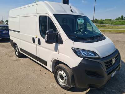 Fiat Ducato Ducato 35 L2H2 2.2 mjt3 140cv Bianco usata Parma