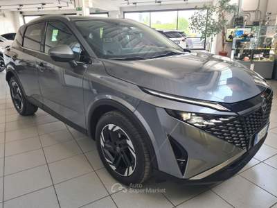 Nissan Qashqai 1.3 MHEV 140 N-Connecta Grigio usata Parma
