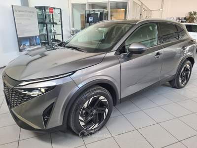 Nissan Qashqai 1.3 MHEV 140 N-Connecta Grigio usata Parma