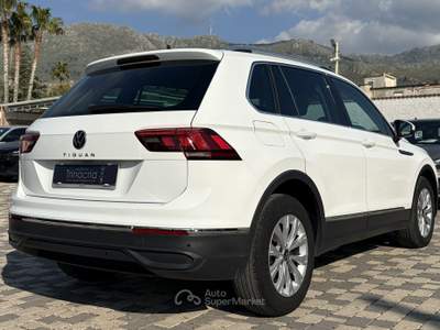 Volkswagen Tiguan Life 2.0 TDI 122CV Bianco usata Borgetto