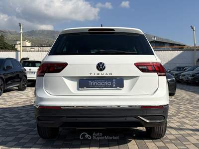 Volkswagen Tiguan Life 2.0 TDI 122CV Bianco usata Borgetto