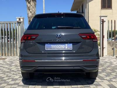 Volkswagen Tiguan Life 2.0 TDI 122CV Grigio usata Borgetto