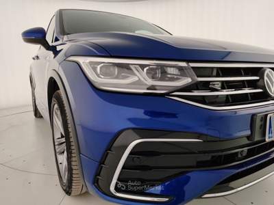 Volkswagen Tiguan 2.0 TDI SCR 140KW R-Line DSG 4MOTION Blu/Azzurro usata Massa