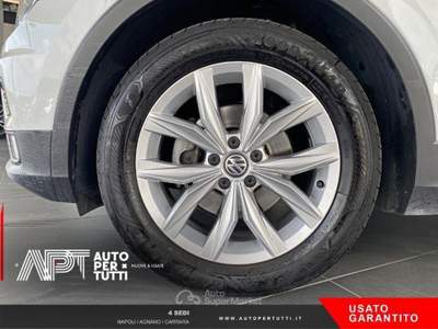 Volkswagen Tiguan Tiguan 1.6 tdi Business 115cv Bianco usata Napoli