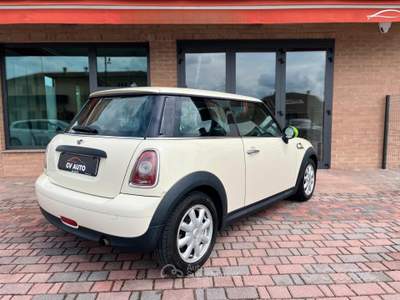 MINI Clubman one usata Pozzonovo