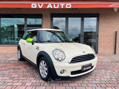 MINI Clubman one usata Pozzonovo