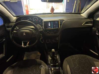 Peugeot 2008 BlueHDi 100 Allure usata Nocera Superiore