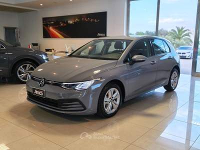 Volkswagen Golf 2.0 TDI 150 CV SCR R-Line Grigio usata San Michele Salentino