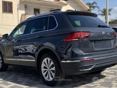Volkswagen Tiguan Life 2.0 TDI 122 CV usata Partinico