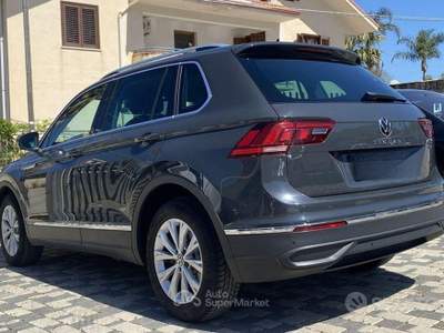 Volkswagen Tiguan Life 2.0 TDI 122CV usata Partinico