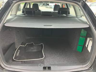 Skoda Octavia Octavia 1.6 TDI CR 105 DSG W. Executive Nero usata Scurelle